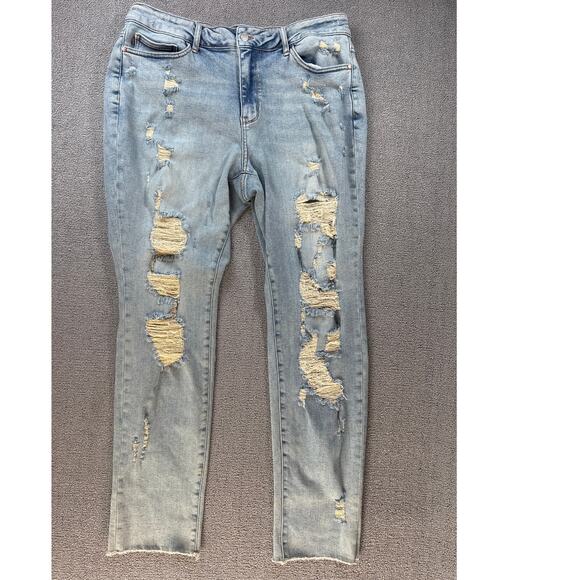 Judy Blue Jeans Boyfriend Fit High Waist Light Wash Distressed Size 18We - Picture 1 of 10